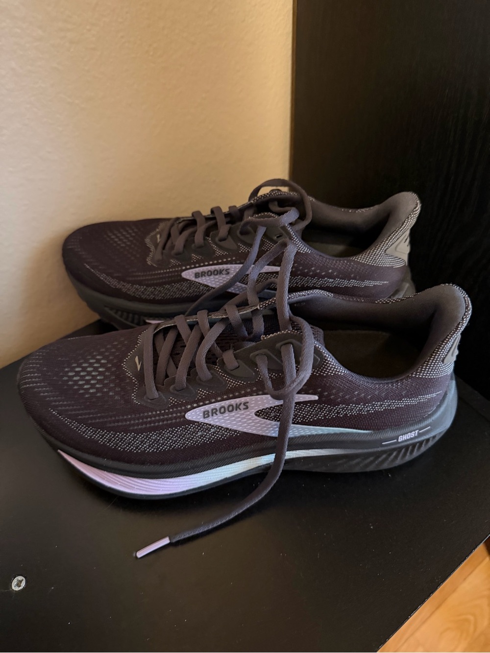 Women’s Brooks Ghost 17 - Picture 2 of 7